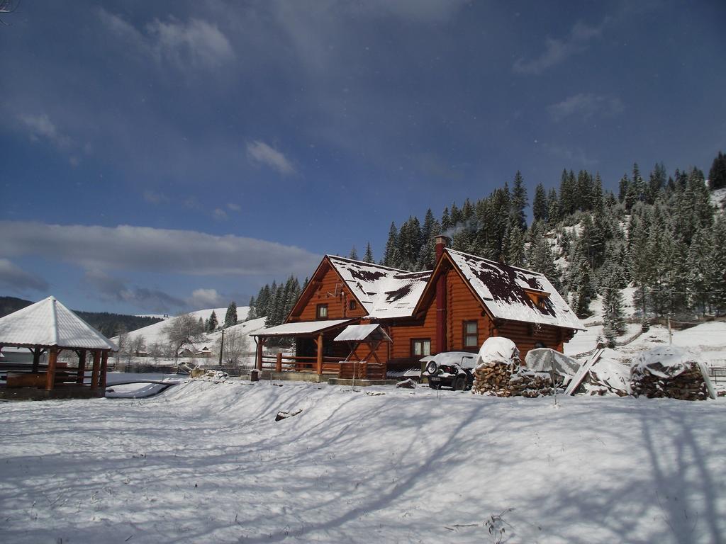 Cabana Piatra Runcului Vatra Moldovitei Bagian luar foto