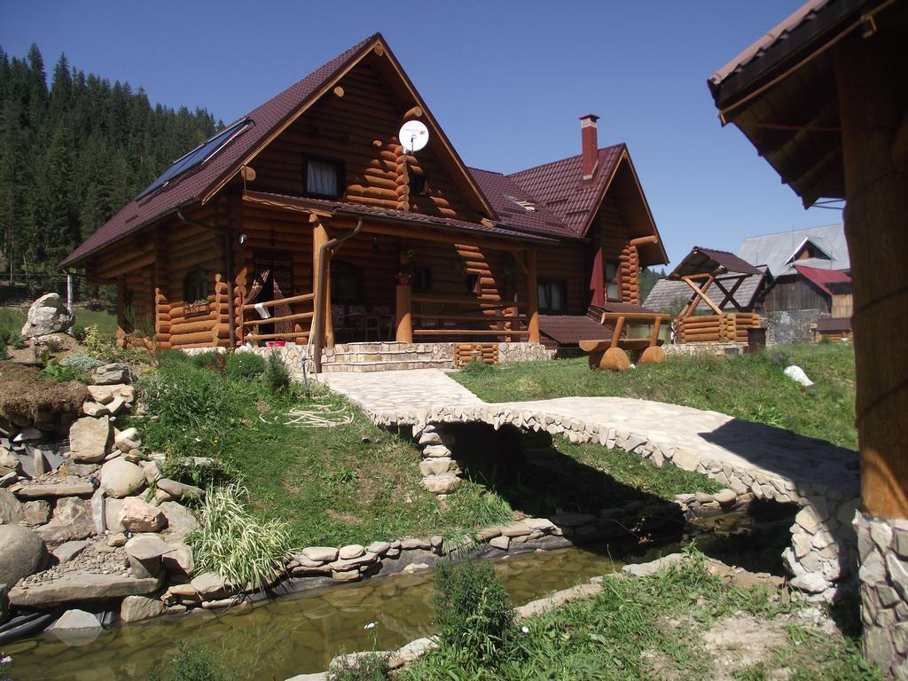 Cabana Piatra Runcului Vatra Moldovitei Bagian luar foto